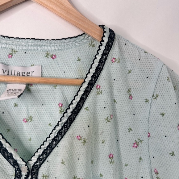 Villager by Liz Claiborne sz M Spring Green floral button up Sleepwear Top - Picture 8 of 9